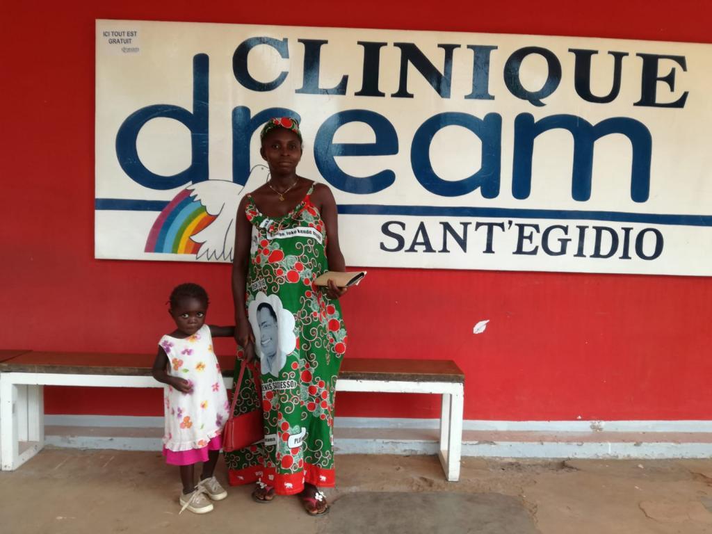 Compie un anno la Clinique DREAM di Bangui, in Centrafrica, per la cura gratuita dell'HIV. E la vita vince sulla guerra